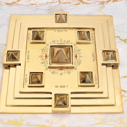 Brass Maha Vastu Purush Yantra Ashtadhatu Navgrah Pyramid Chowki with Removable Pyramids