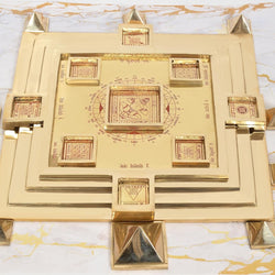 Brass Maha Vastu Purush Yantra Ashtadhatu Navgrah Pyramid Chowki with Removable Pyramids