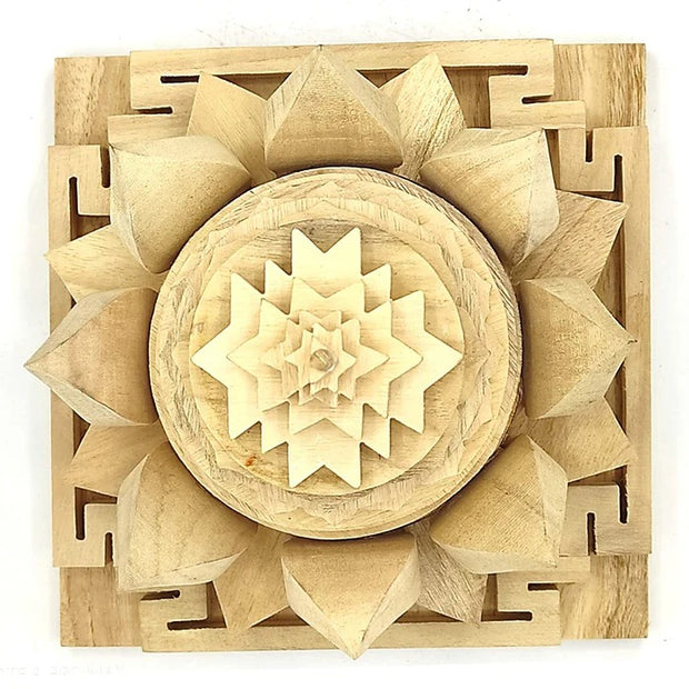 Meru Shriparni Lotus (Kamal) Shri Yantra with Acrylic Box