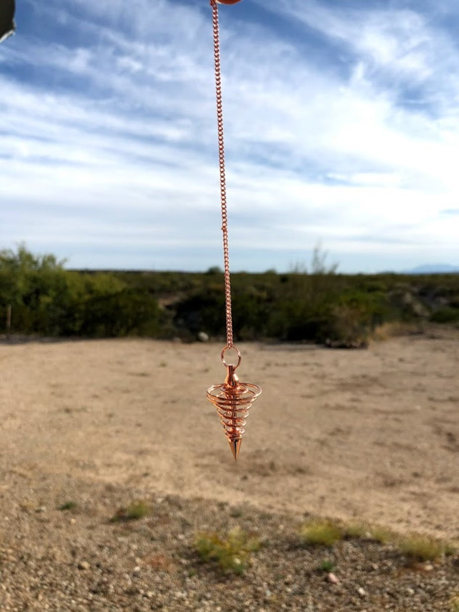 Copper Metal Light Weight Spiral Cone Point Pendulum. Healing Dowsing Reiki Pendulum for Divination and Chakra Balancing
