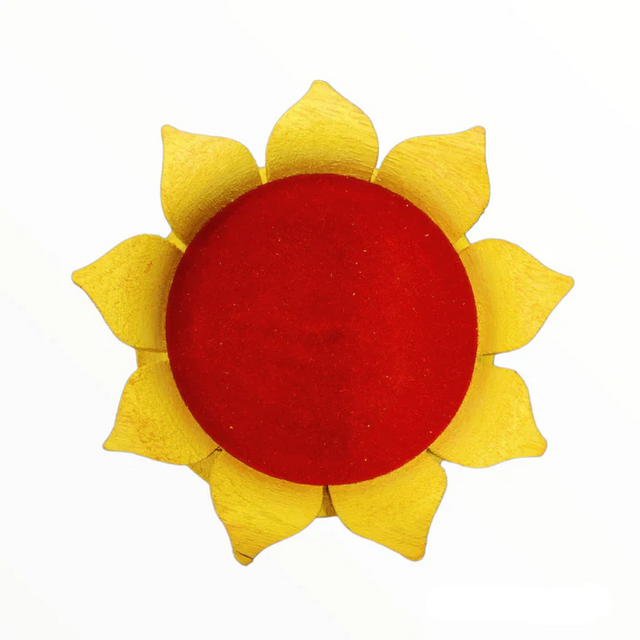 Wooden Lotus Kamal Aasan-Where god Resides, Made Of ShriParni Wood For Keeping Maha Meru Shri Yantra